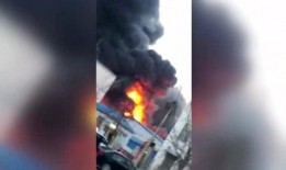 第一眼新闻爆料黑油,第一眼新闻深度解析