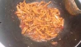 爆料鱿鱼的做法视频,跟随视频学做美味爆炒鱿鱼