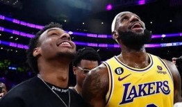 布朗尼最新爆料,揭秘篮球巨星背后的故事与挑战